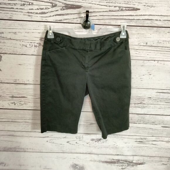 "Editor" woman's shorts   - Picture 1 of 7